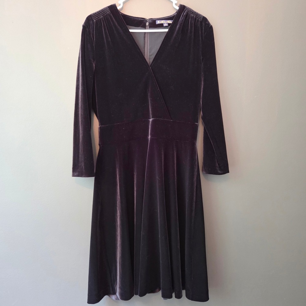 Brooks Brothers Black Velvet Faux Wrap‎ V-Neck A-Line Cocktail Dress 8 Goth Chic